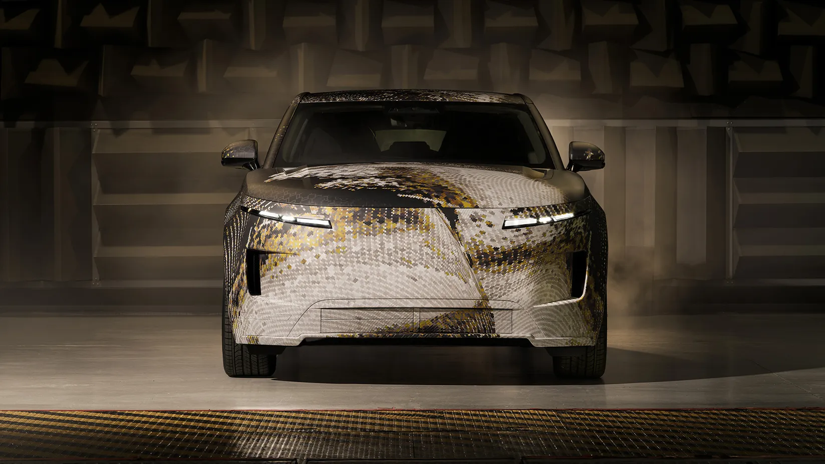 Range Rover model lineup electric transition mood