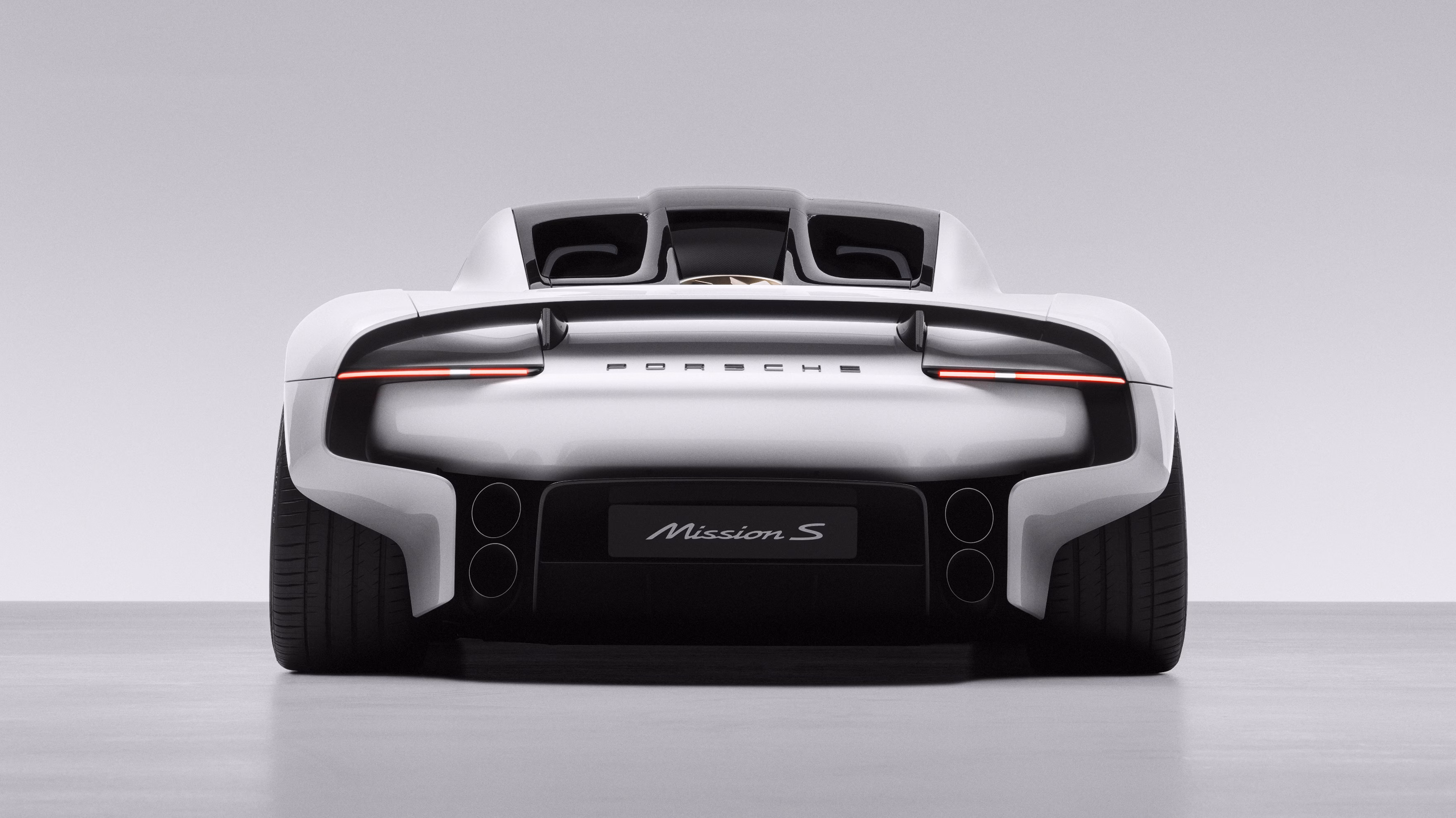 moteur thermique supercar ambiance atelier