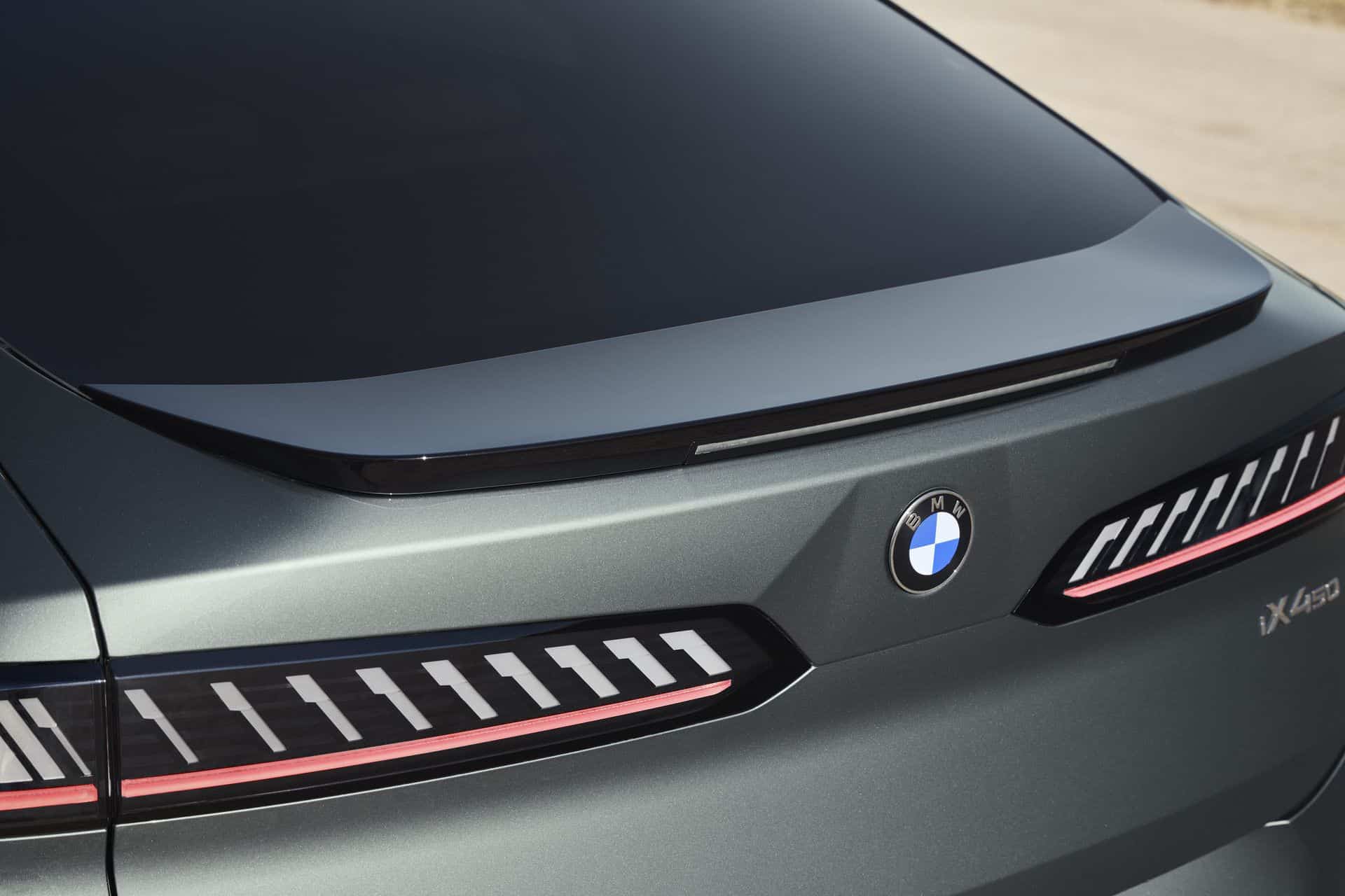 recharge rapide 400 kw suv electrique borne