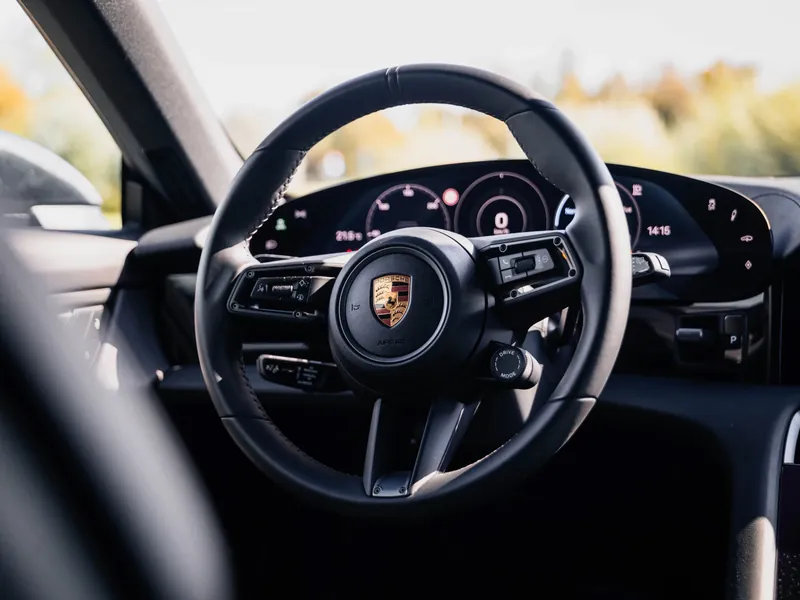 Porsche Taycan 4S Sport Turismo Gris Volcano - Photo 14