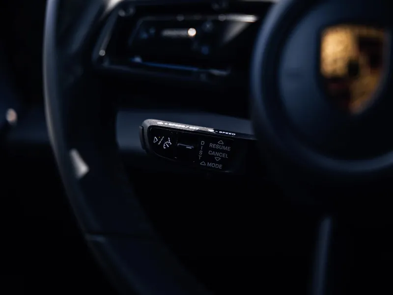 Porsche Taycan 4S Sport Turismo Gris Volcano - Photo 24