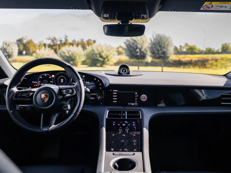Porsche Taycan 4S Sport Turismo Gris Volcano - Photo 12