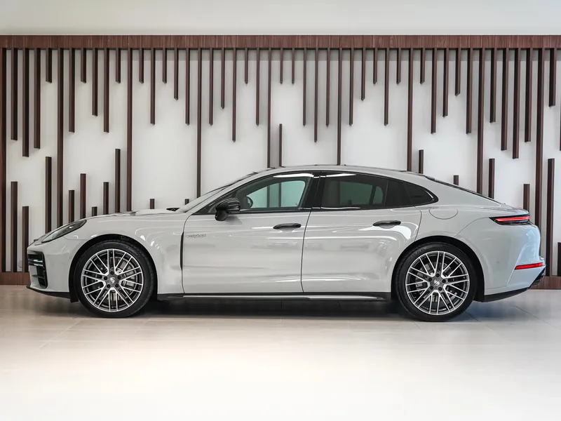 Porsche Panamera 4 E-Hybrid Crayon - Photo 3