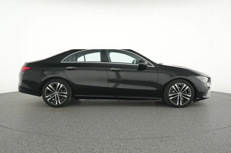 Mercedes-Benz CLA 180 d Coupé Luxury Line - Photo 9