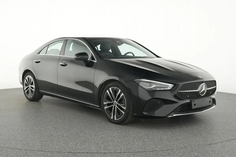 Mercedes-Benz CLA 180 d Coupé Luxury Line - Photo 2