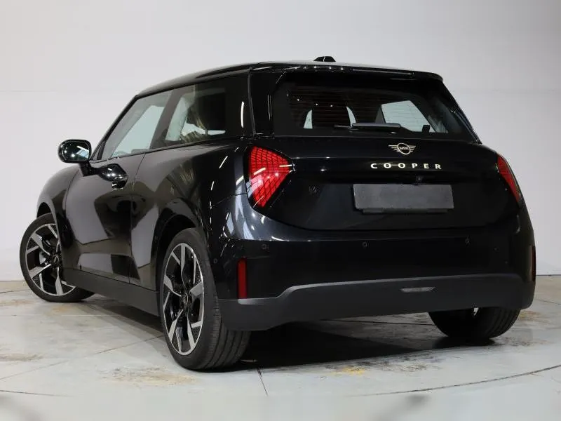 MINI Cooper E 3 portes Classic Midnight Black - Photo 3