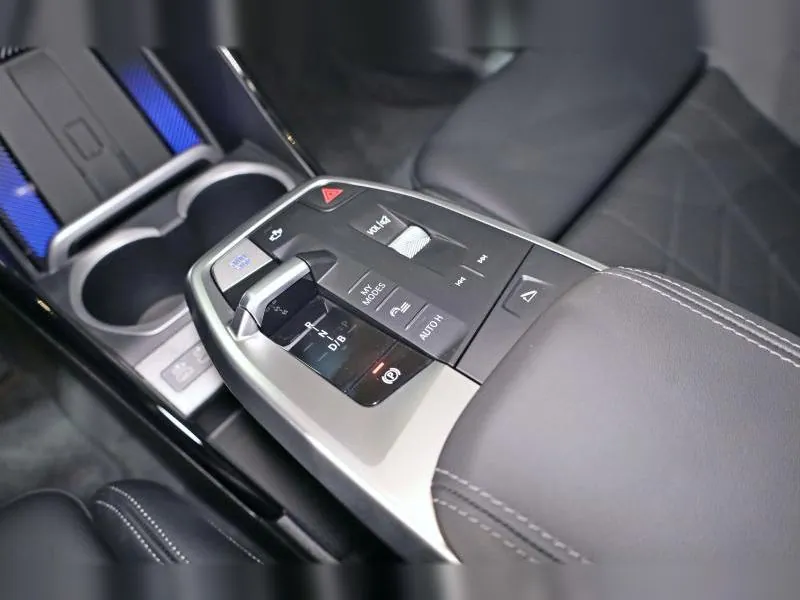 BMW iX1 xDrive30 M Sport Storm Bay - Photo 13