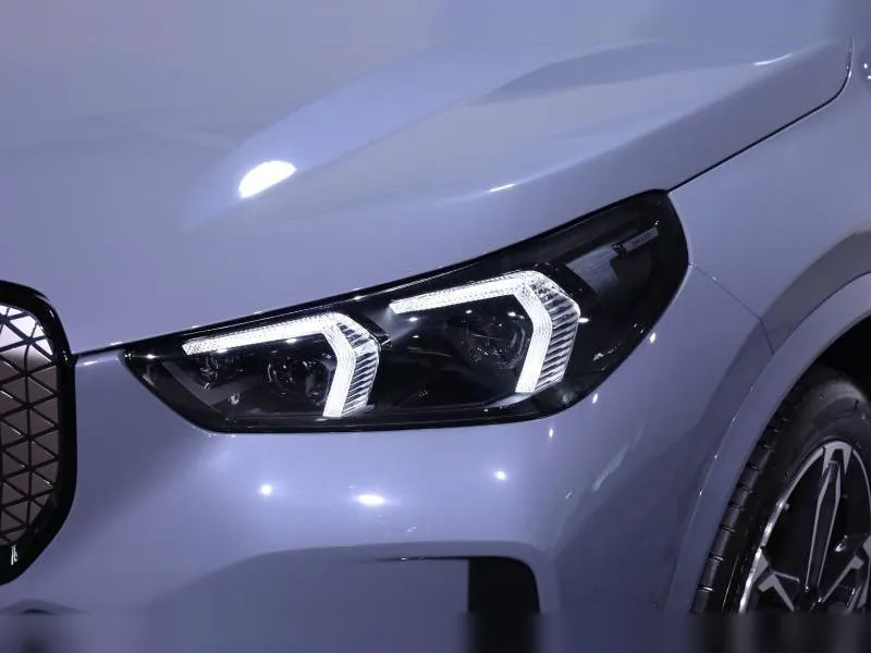 BMW iX1 xDrive30 M Sport Storm Bay - Photo 6