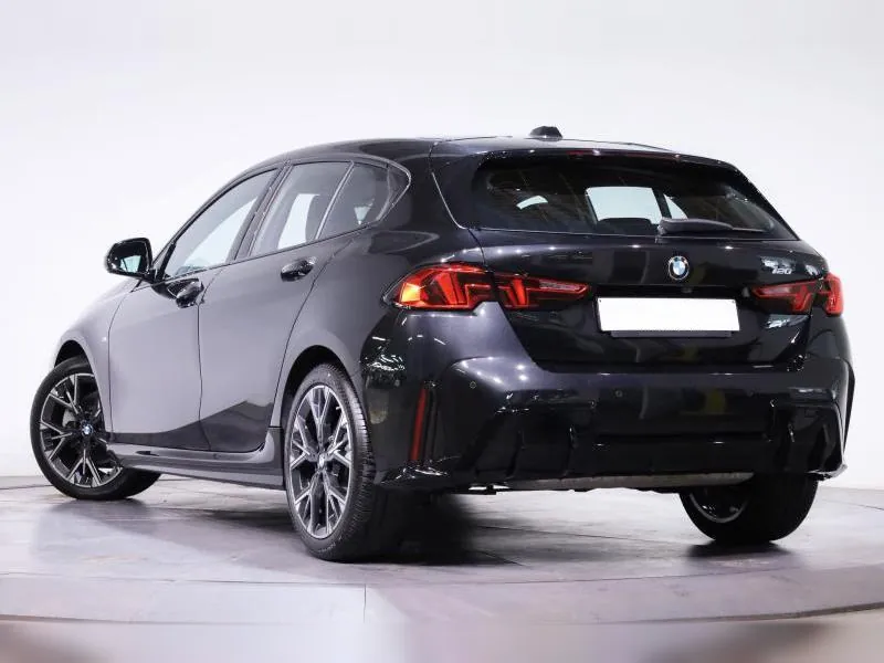BMW Série 1 120 M Sport Saphirschwarz 26 000 km - Photo 3
