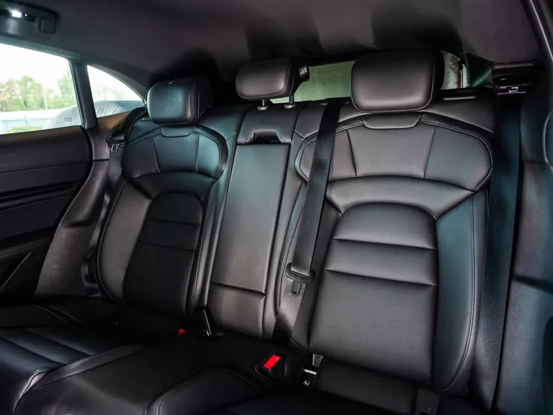 Porsche Taycan 4 Cross Turismo - Photo 12