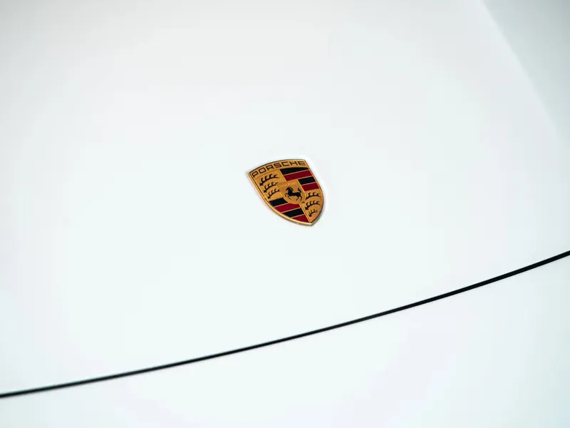 Porsche Taycan 4 Cross Turismo - Photo 31