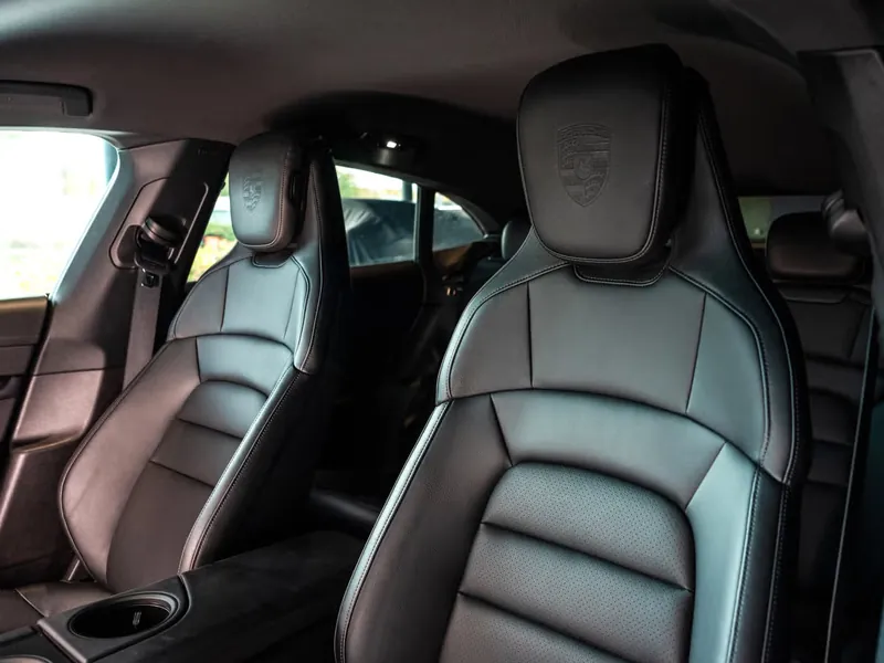 Porsche Taycan 4 Cross Turismo - Photo 11