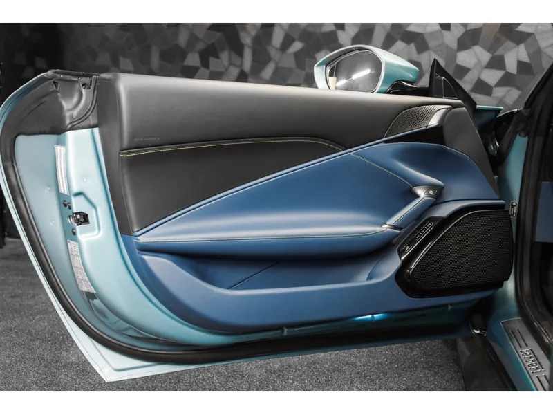 Ferrari Roma Spider Celeste Trevi - Photo 16