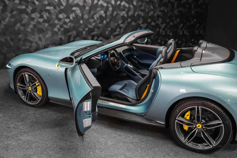 Ferrari Roma Spider Celeste Trevi - Photo 15