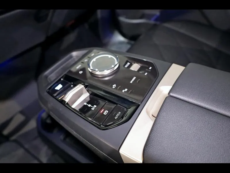 BMW iX xDrive40 Oxidgrau - Photo 13