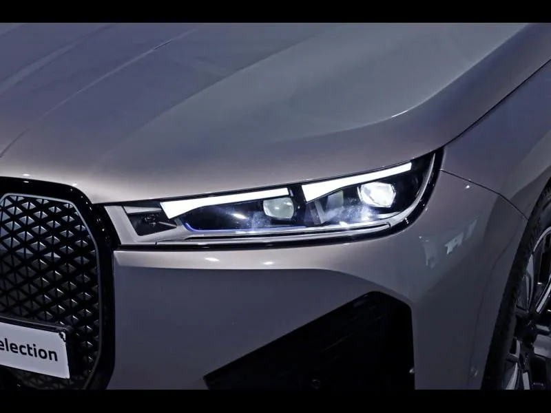 BMW iX xDrive40 Oxidgrau - Photo 7