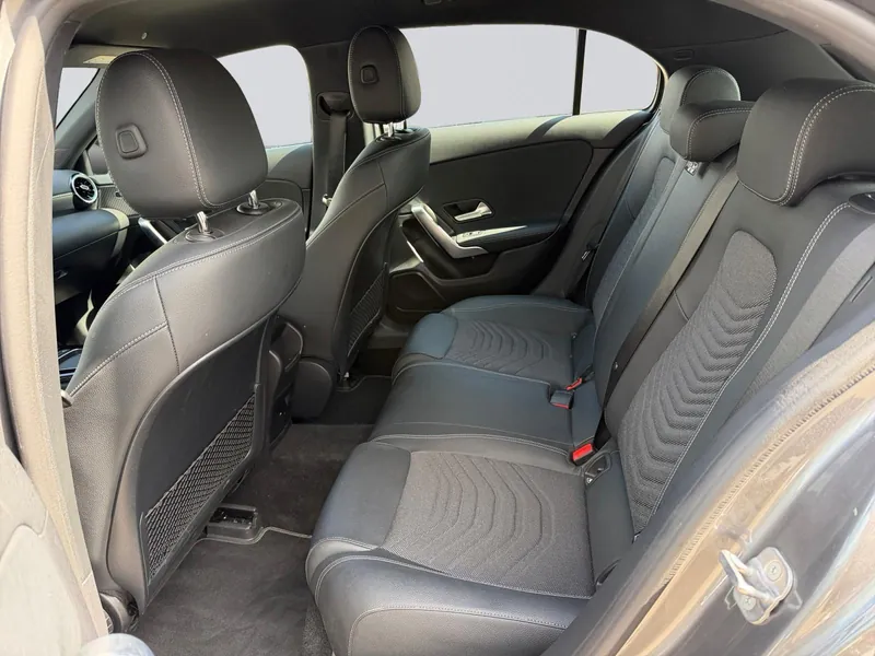 Mercedes-Benz Classe A 180 Business Line - Photo 12