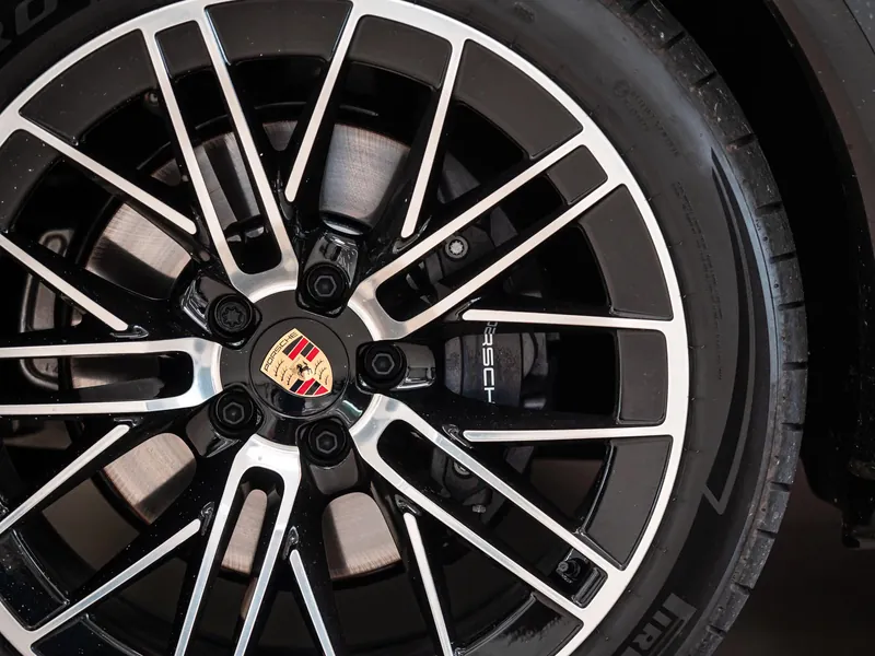 Porsche Cayenne Coupé Electric - Photo 35