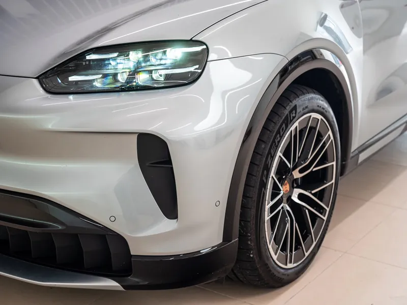 Porsche Cayenne Coupé Electric - Photo 9