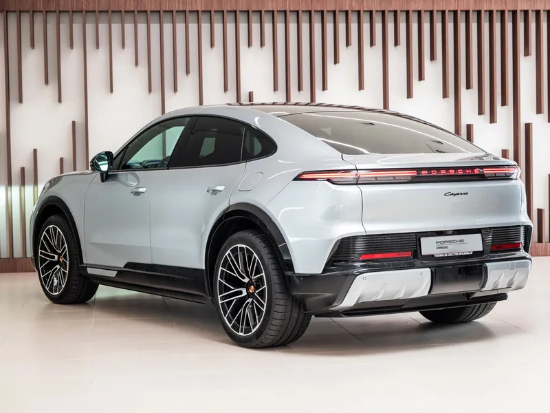 Porsche Cayenne Coupé Electric - Photo 2