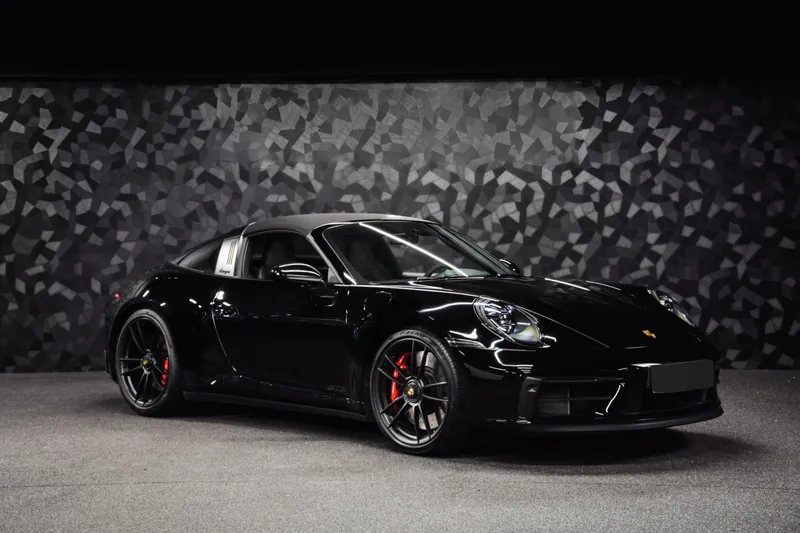 Porsche 911 Targa 4 GTS Noir - Photo 6