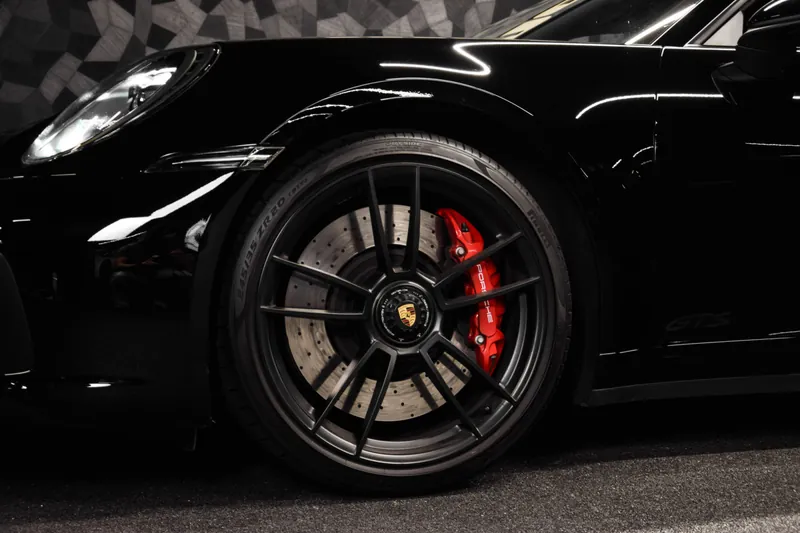 Porsche 911 Targa 4 GTS Noir - Photo 10