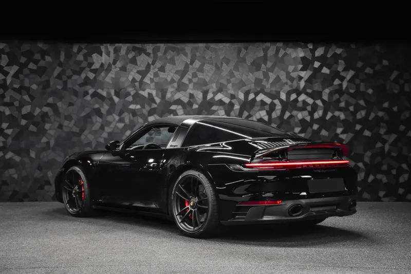 Porsche 911 Targa 4 GTS Noir - Photo 7