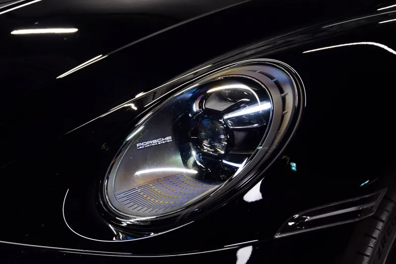 Porsche 911 Targa 4 GTS Noir - Photo 19