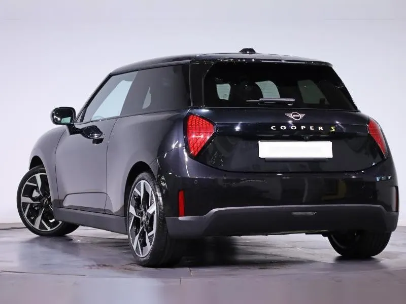 MINI Cooper SE Midnight Black - Photo 3