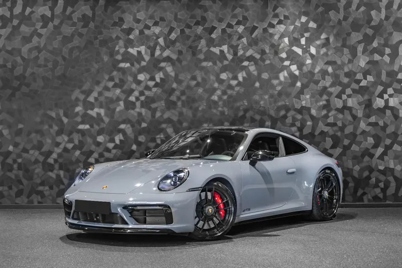 Porsche 911 Carrera 4 GTS Arctic Grey - Photo 1