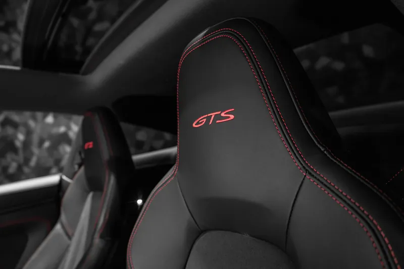 Porsche 911 Carrera 4 GTS Arctic Grey - Photo 27