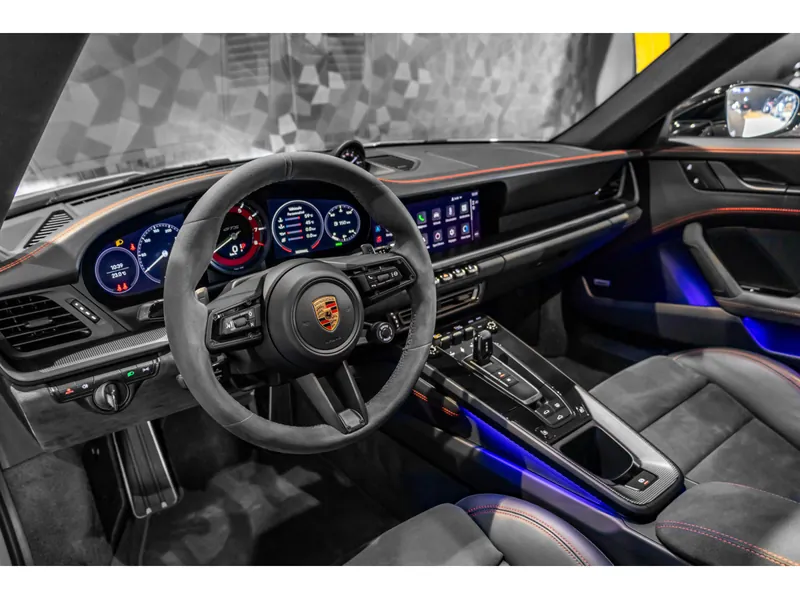 Porsche 911 Carrera 4 GTS Arctic Grey - Photo 9