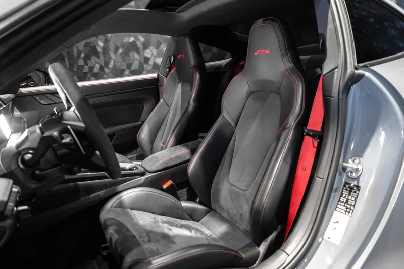Porsche 911 Carrera 4 GTS Arctic Grey - Photo 10
