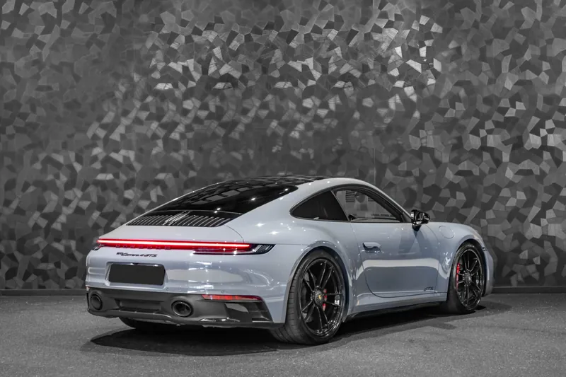 Porsche 911 Carrera 4 GTS Arctic Grey - Photo 3