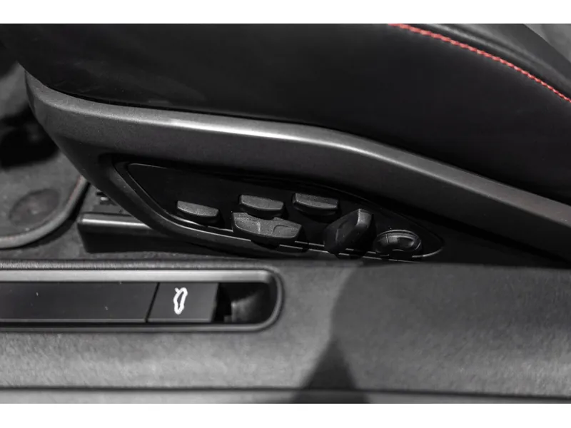Porsche 911 Carrera 4 GTS Arctic Grey - Photo 17