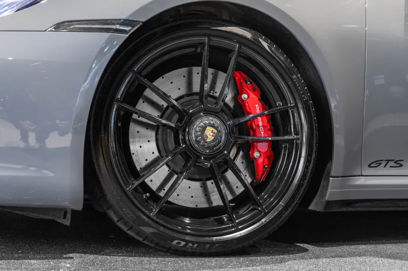 Porsche 911 Carrera 4 GTS Arctic Grey - Photo 8