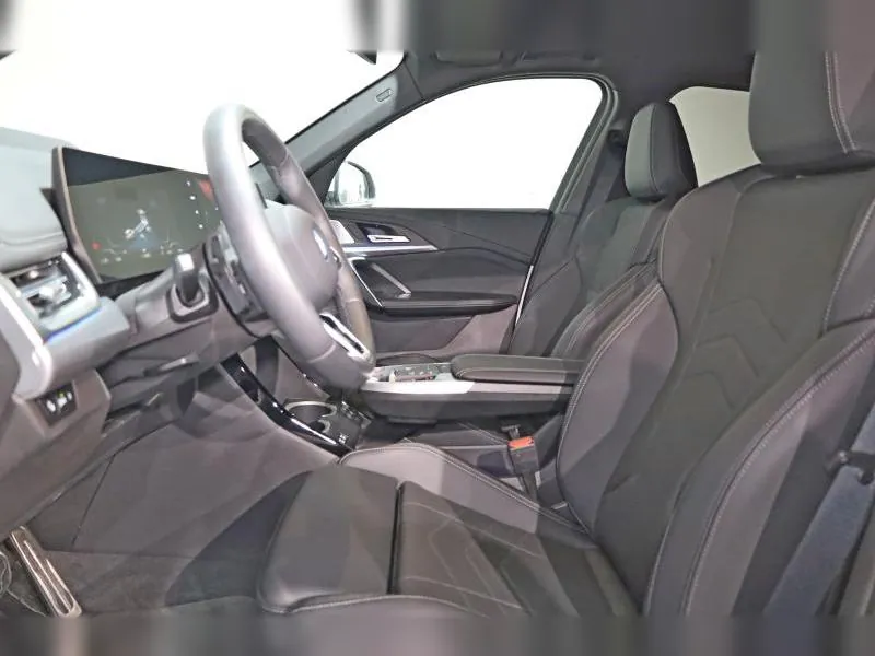 BMW iX1 xDrive30 M Sport Mineralweiss 7 000 km - Photo 10
