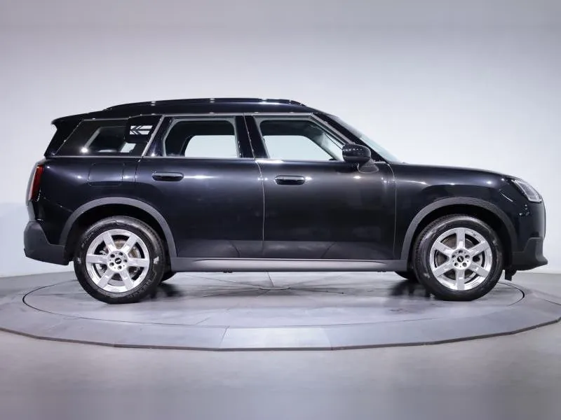 MINI Countryman C Classic Midnight Black - Photo 2