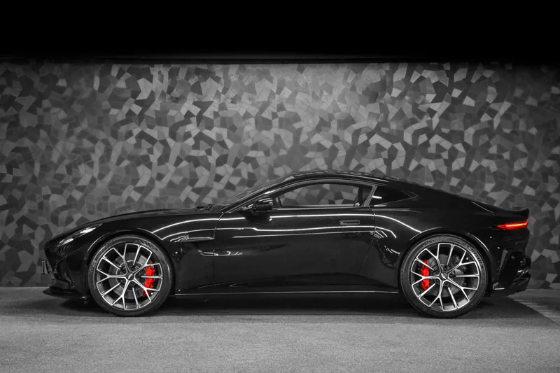 Aston Martin Vantage Onyx Black - Photo 2