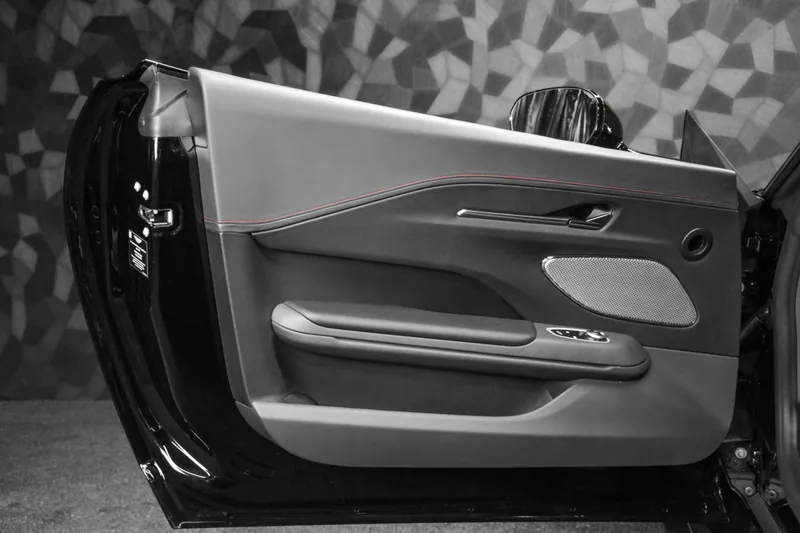 Aston Martin Vantage Onyx Black - Photo 20