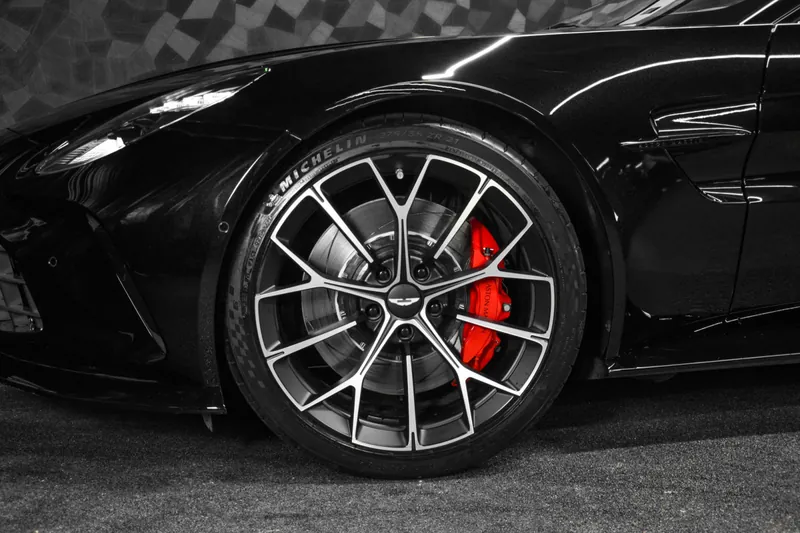 Aston Martin Vantage Onyx Black - Photo 11