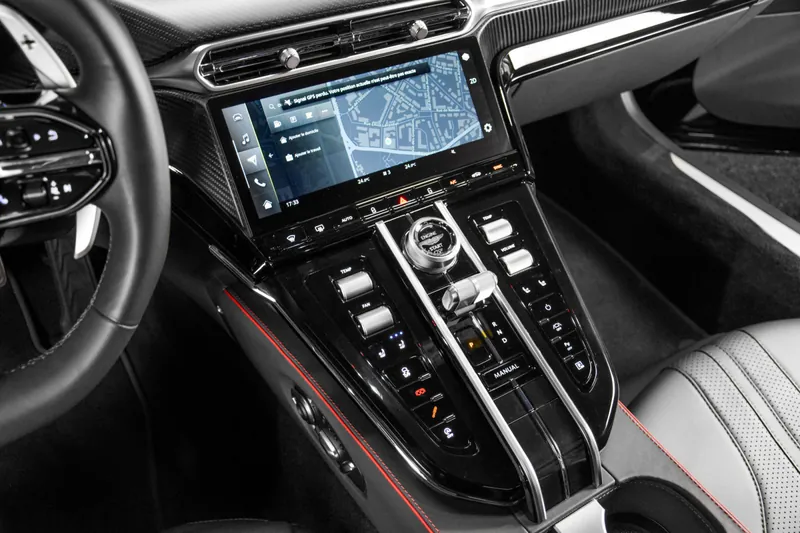 Aston Martin Vantage Onyx Black - Photo 10