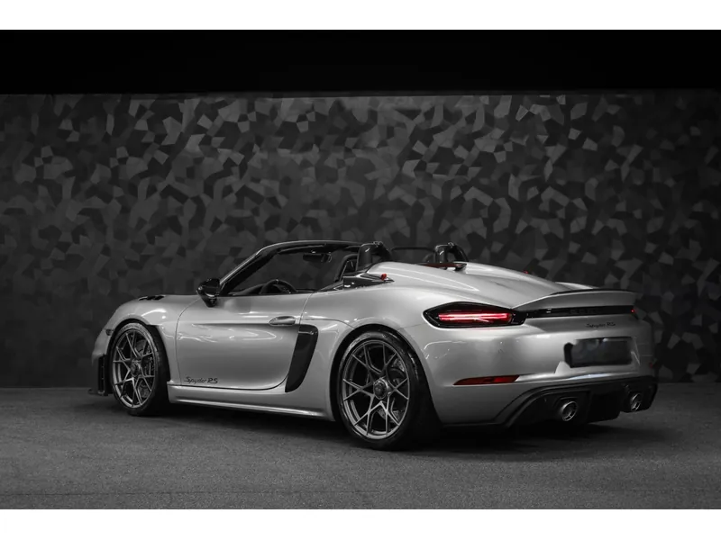 Porsche 718 Spyder RS Weissach Argent GT - Photo 7