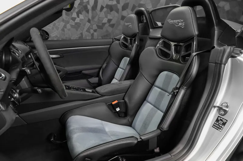 Porsche 718 Spyder RS Weissach Argent GT - Photo 9