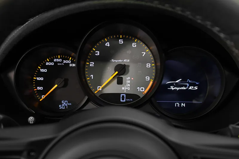 Porsche 718 Spyder RS Weissach Argent GT - Photo 12
