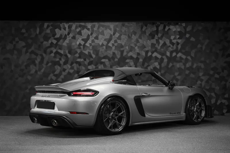 Porsche 718 Spyder RS Weissach Argent GT