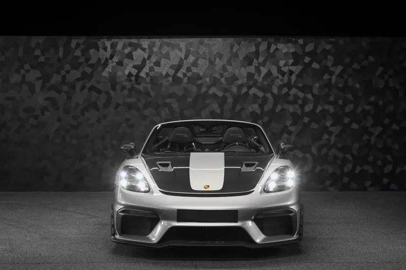 Porsche 718 Spyder RS Weissach Argent GT