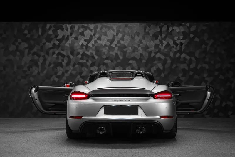 Porsche 718 Spyder RS Weissach Argent GT