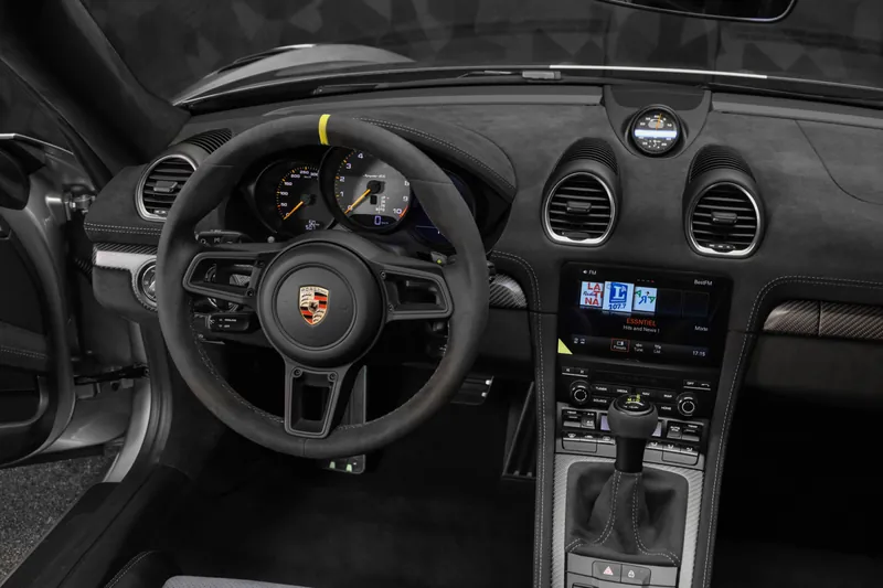 Porsche 718 Spyder RS Weissach Argent GT - Photo 16