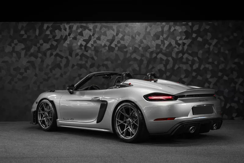 Porsche 718 Spyder RS Weissach Argent GT - Photo 7